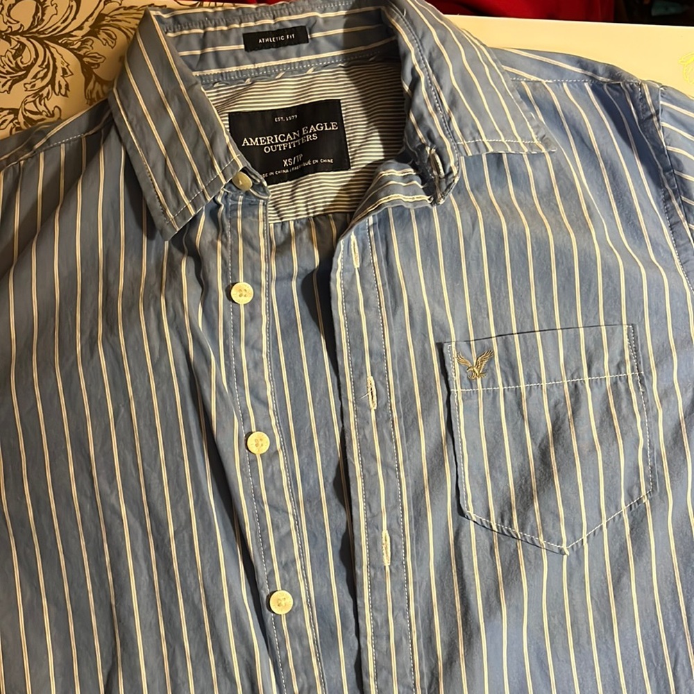 American Eagle Athletic Fit Long Sleeve Button Down Collar Shirt
